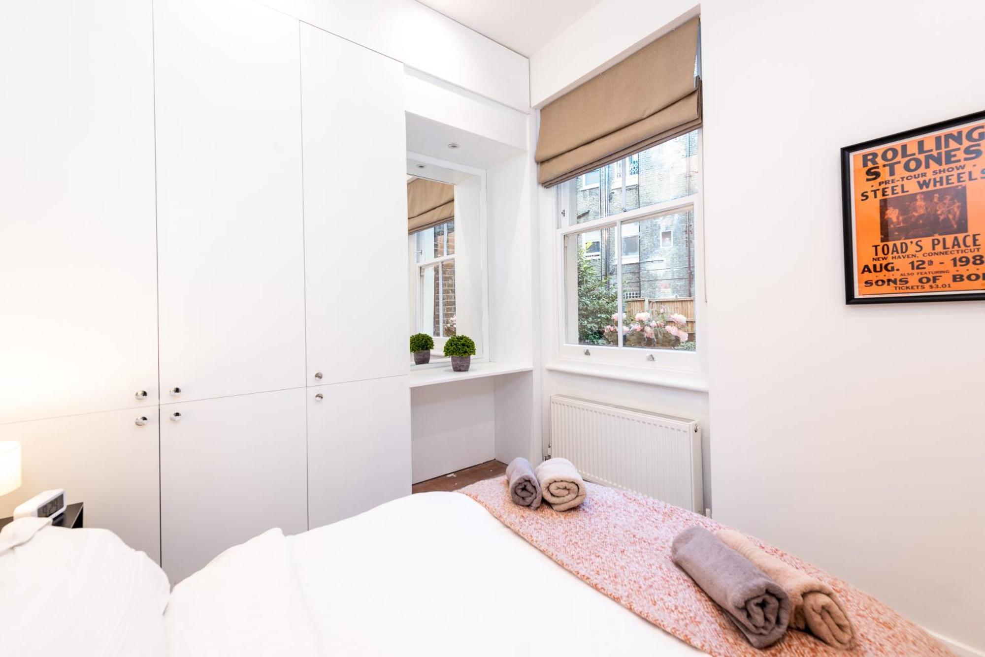 Casa Italia Near Kings Road In Chelsea With Wifi & Washing Machine Appartamento Londra
